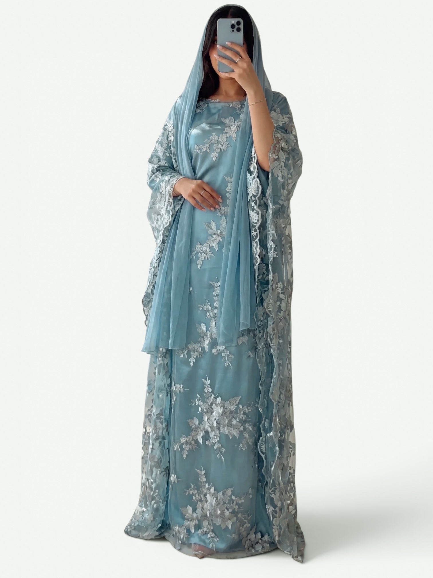 Abaya Ayna