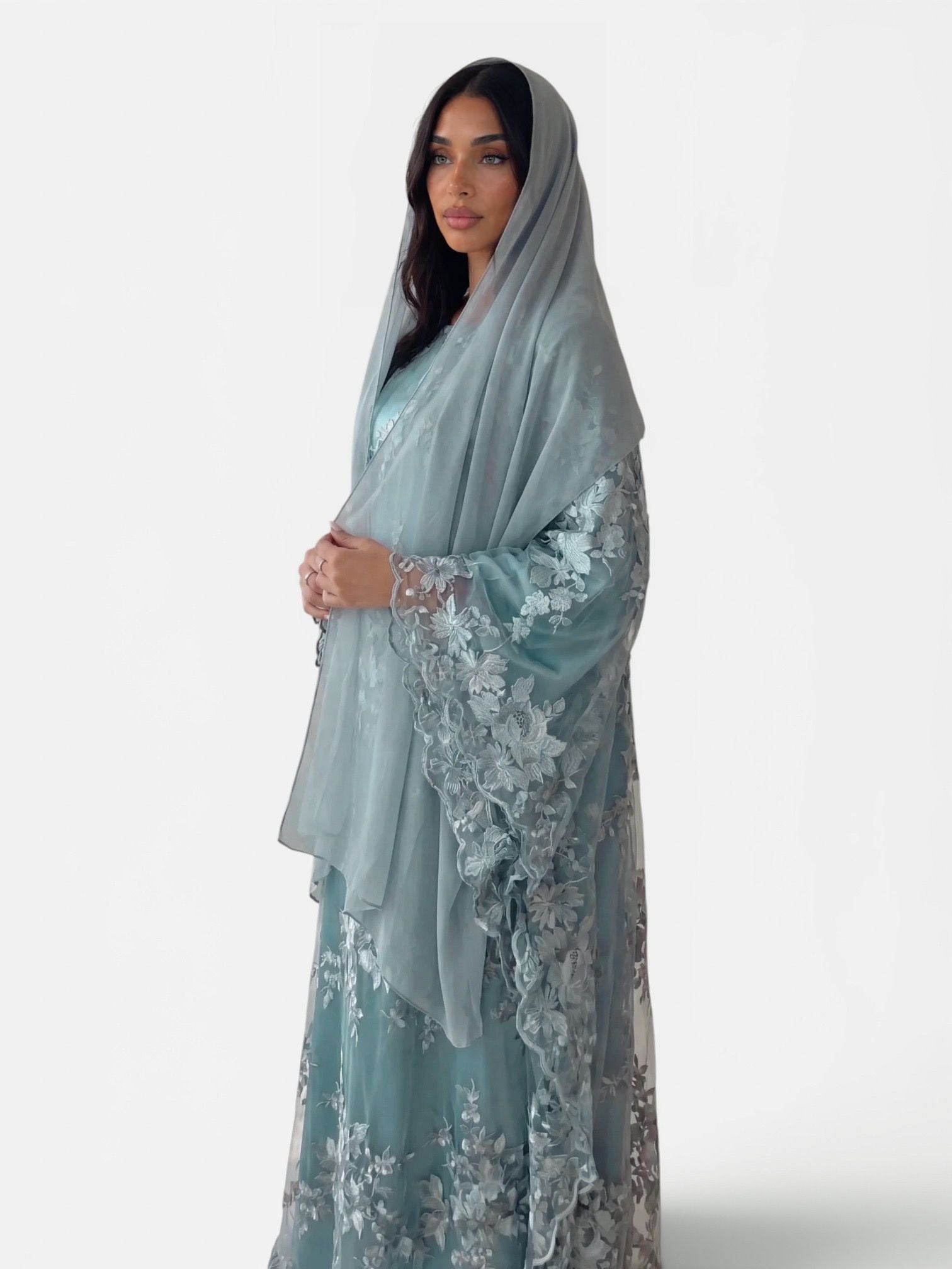 Abaya Ayna